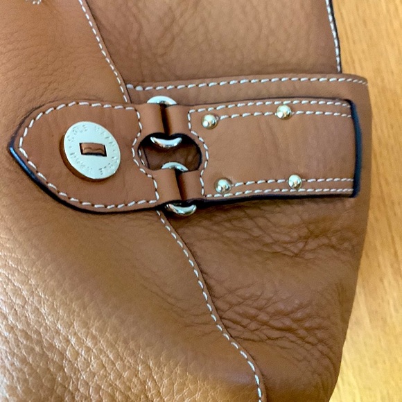 Cole Haan studded stitched designer camel tan leather hobo bag satchel purse EUC - Picture 4 of 15